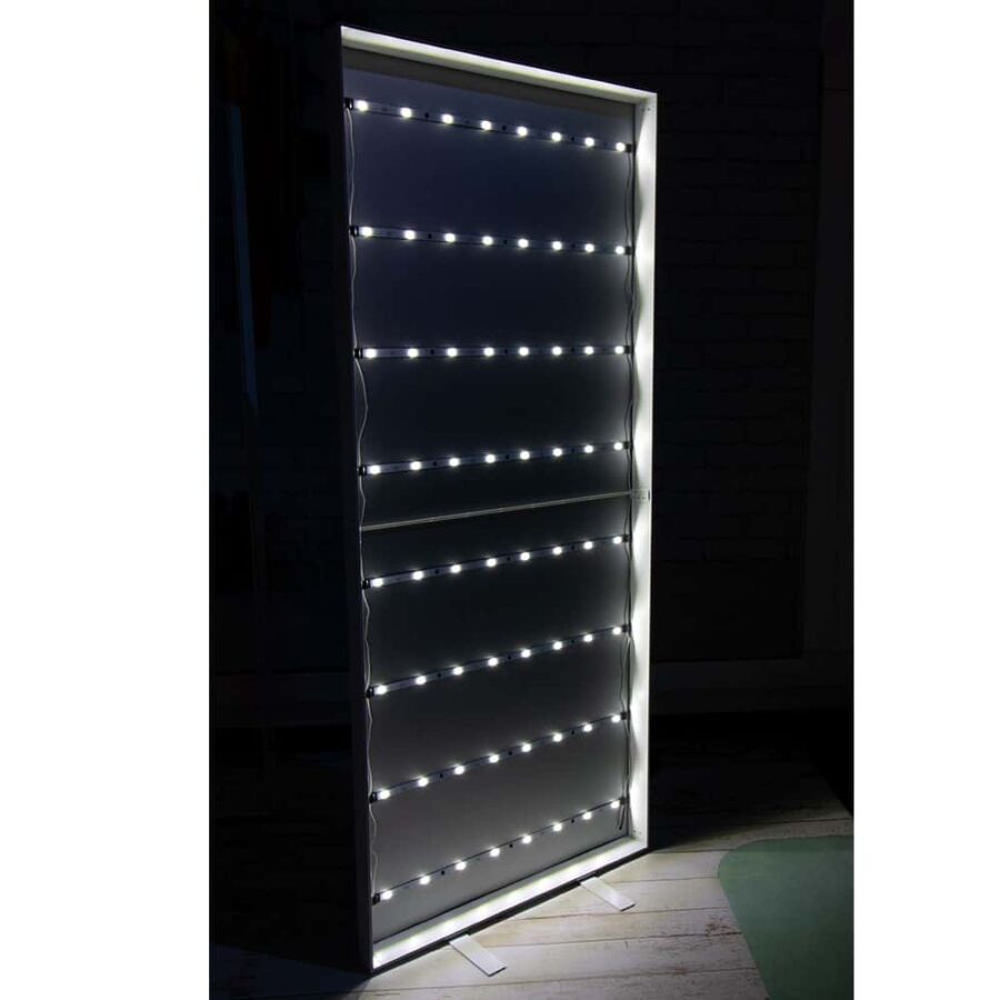 Lightbox sans visuel, vue sur le rideau LED retroéclairant